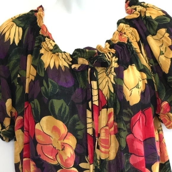 *4/$20* Gitano Multi Floral Blouse Top - Picture 3 of 7